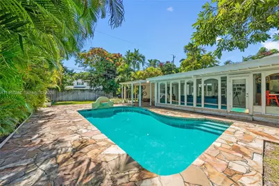 4255 Lennox Dr, Miami, FL 33133 - Photo 3