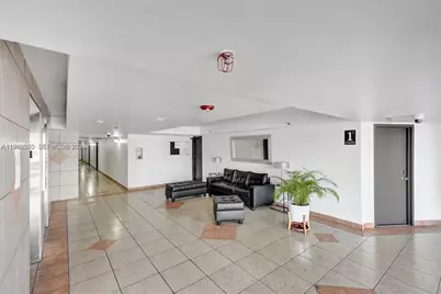 9686 Fontainebleau Blvd #108, Miami, FL 33172 - Photo 5