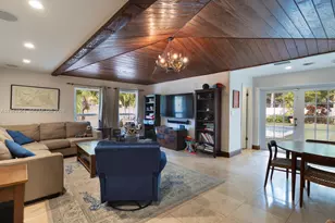 360 SW 28th Rd, Miami, FL 33129 - Photo 15