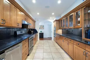360 SW 28th Rd, Miami, FL 33129 - Photo 11