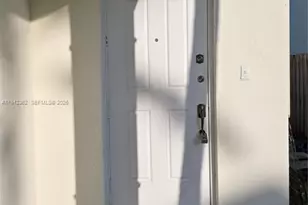 215 NE 36th Avenue Rd, Homestead, FL 33033 - Photo 3