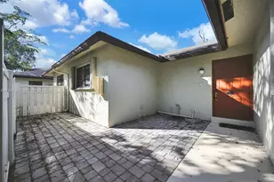 3951 NE 17th Ave, Pompano Beach, FL 33064 - Photo 23