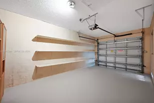 3951 NE 17th Ave, Pompano Beach, FL 33064 - Photo 21