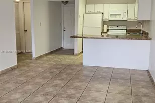 8005 Lake Dr, Doral, FL 33166 - Photo 5