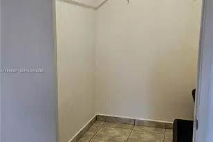 8005 Lake Dr, Doral, FL 33166 - Photo 15