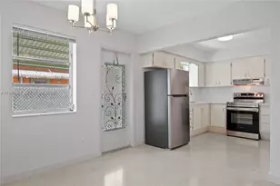 2700 Pierce St, Hollywood, FL 33020 - Photo 7