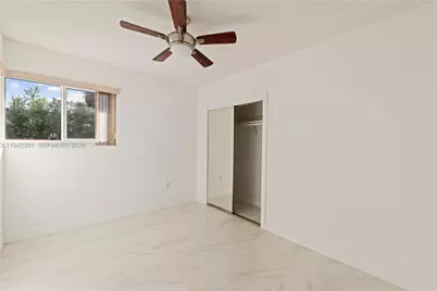 1470 N Treasure Dr, North Bay Village, FL 33141 - Photo 17