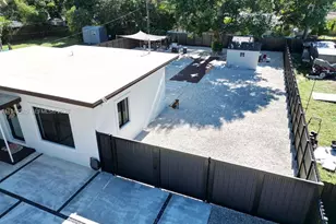 1220 NW 125th St, North Miami, FL 33167 - Photo 5