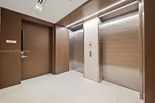 300 S Biscayne Blvd Way, Miami, FL 33131 - Photo 3