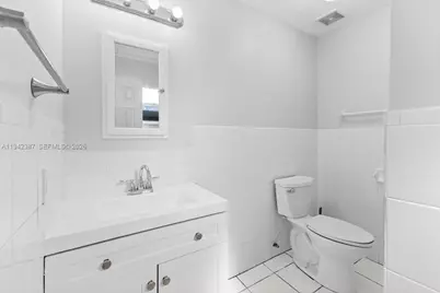 4740 NW 18th Ct, Lauderhill, FL 33313 - Photo 9