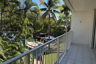 16531 NE 35th Ave, North Miami Beach, FL 33160 - Photo 3