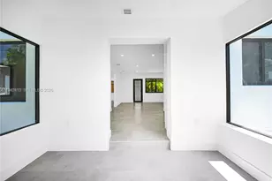 2261 SW 26th St, Miami, FL 33133 - Photo 5