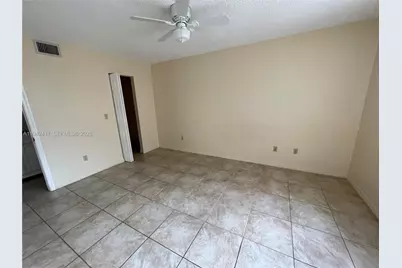 426 NE 210th Cir Ter #103-2, Miami, FL 33179 - Photo 19