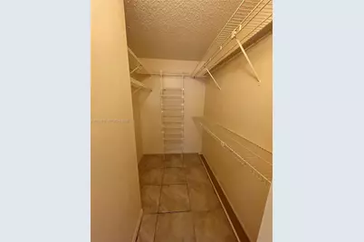 426 NE 210th Cir Ter #103-2, Miami, FL 33179 - Photo 25