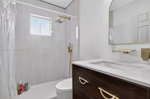 18752 NW 84th Pl., Hialeah, FL 33015 - Photo 15