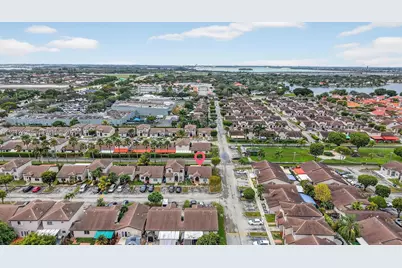 18752 NW 84th Pl #606-6, Hialeah, FL 33015 - Photo 27