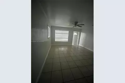 700 N 68th Way, Hollywood, FL 33024 - Photo 9