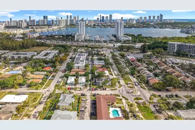 2335 NE 172nd St #3, North Miami Beach, FL 33160 - Photo 43