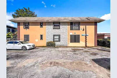 2335 NE 172nd St #3, North Miami Beach, FL 33160 - Photo 3