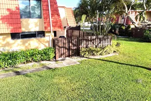 22916 Oxford Pl, Boca Raton, FL 33433 - Photo 21