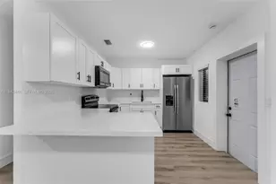 14401 Pierce St, Miami, FL 33176 - Photo 5
