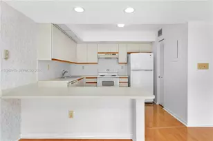 8810 SW 132nd Pl, Miami, FL 33186 - Photo 7