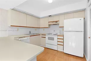 8810 SW 132nd Pl, Miami, FL 33186 - Photo 5