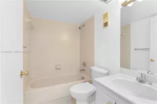 8810 SW 132nd Pl, Miami, FL 33186 - Photo 11