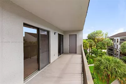 8810 SW 132nd Pl #403DN, Miami, FL 33186 - Photo 9
