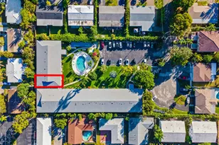 2541 NE 11th St, Pompano Beach, FL 33062 - Photo 9