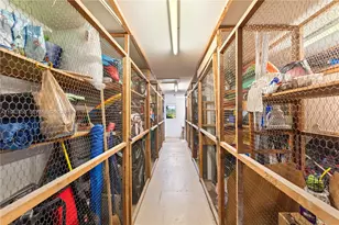 2541 NE 11th St, Pompano Beach, FL 33062 - Photo 37