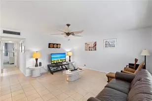 2541 NE 11th St, Pompano Beach, FL 33062 - Photo 27