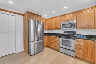 728 NW 38th Ter, Deerfield Beach, FL 33442 - Photo 27