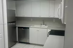 17405 NW 75th Pl, Hialeah, FL 33015 - Photo 3