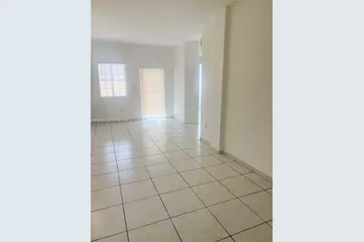 17405 NW 75th Pl #108, Hialeah, FL 33015 - Photo 7