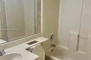 17405 NW 75th Pl, Hialeah, FL 33015 - Photo 11