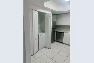 17405 NW 75th Pl #108, Hialeah, FL 33015 - Photo 21