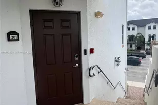 10630 NW 88th St, Doral, FL 33178 - Photo 3