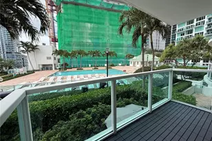 31 SE 5th St, Miami, FL 33131 - Photo 5