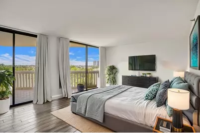 1000 E Island Blvd #503, Aventura, FL 33160 - Photo 3