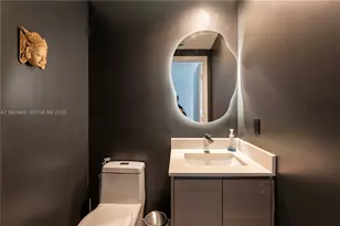 460 NE 28th St, Miami, FL 33137 - Photo 15