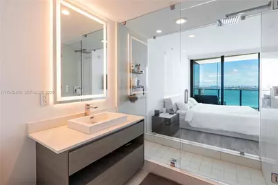 460 NE 28th St #3402, Miami, FL 33137 - Photo 13