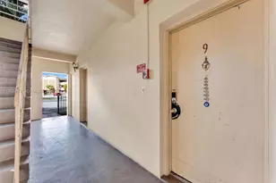 11840 NE 19th Dr, North Miami, FL 33181 - Photo 27