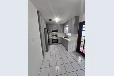 6905 SW 104th Ct, Miami, FL 33173 - Photo 3