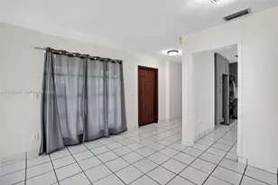 6905 SW 104th Ct, Miami, FL 33173 - Photo 9