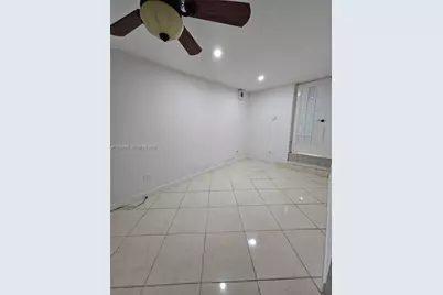 110 W 53rd St #A, Hialeah, FL 33012 - Photo 5