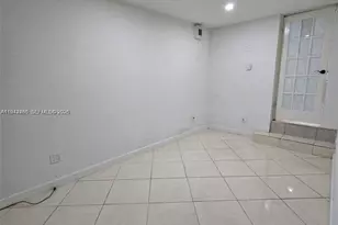 110 W 53rd St, Hialeah, FL 33012 - Photo 5