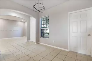 915 Knollwood Dr, Davenport, FL 33897 - Photo 9