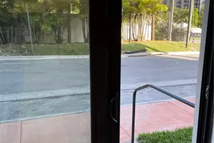 8001 NW 41st St, Doral, FL 33166 - Photo 13