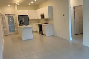 8001 NW 41st St, Doral, FL 33166 - Photo 9